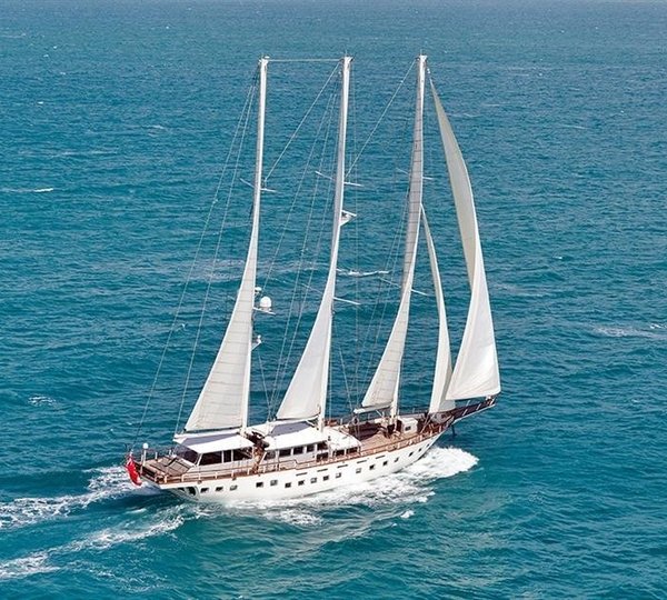 Yacht SOUTHERN CLOUD, Faenoe Yachtvaerft A/S | CHARTERWORLD Luxury ...